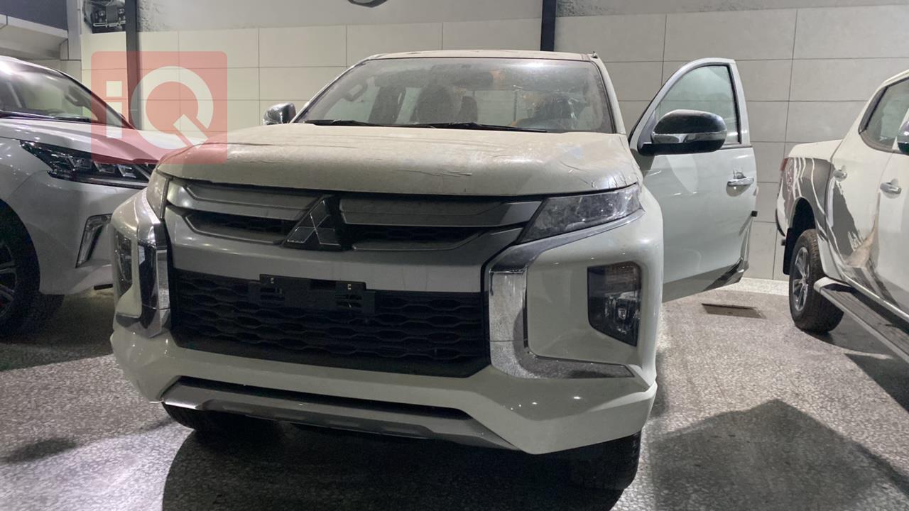 میتسوبیشی L200